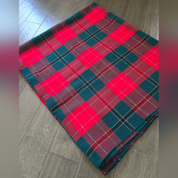 Vintage Vera Neumann Christmas Rectangular Tablecloth Red Green Gold - Picture 2 of 7